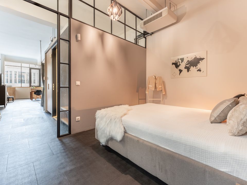 Látványos loft lakás a budapesti Fashion Street közelében