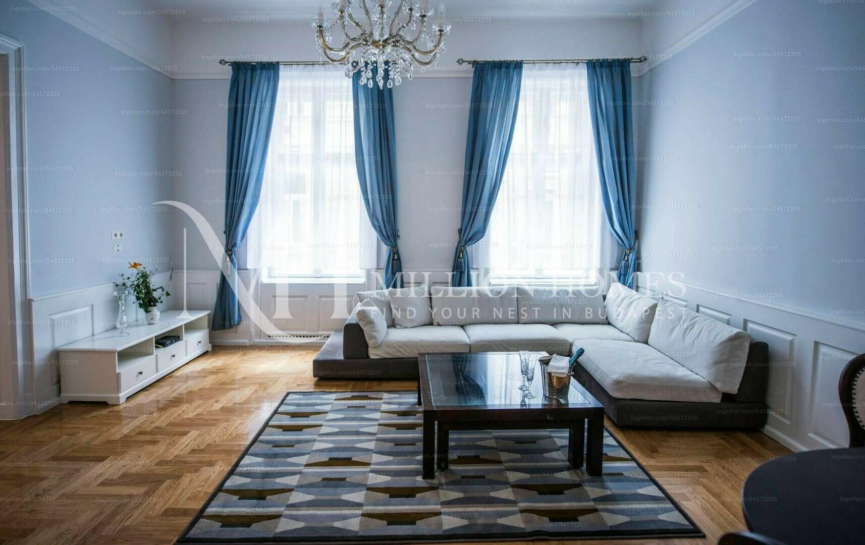 Kiváló elhelyezkedés – Tágas, felújított 91 m²-es lakás az Operához közel