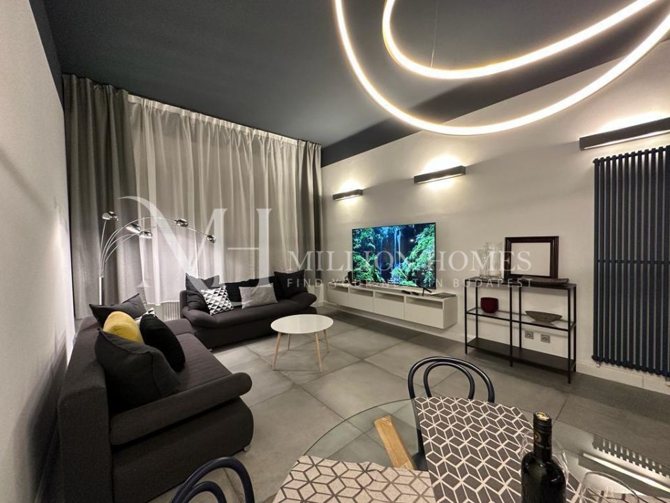 Kétszobás lakás kiadó a Fashion Street közelében