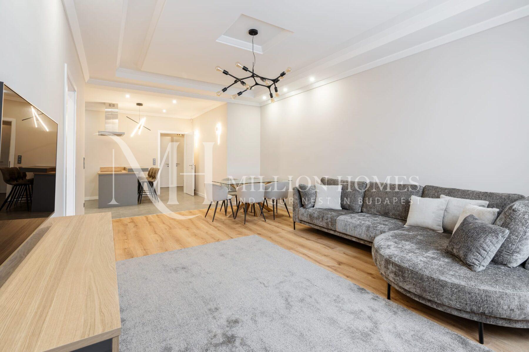 Felújított belvárosi Bauhaus lakás