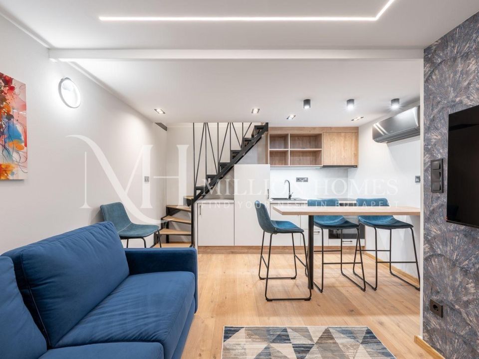 Stílusos duplex lakás eladó – District VIII